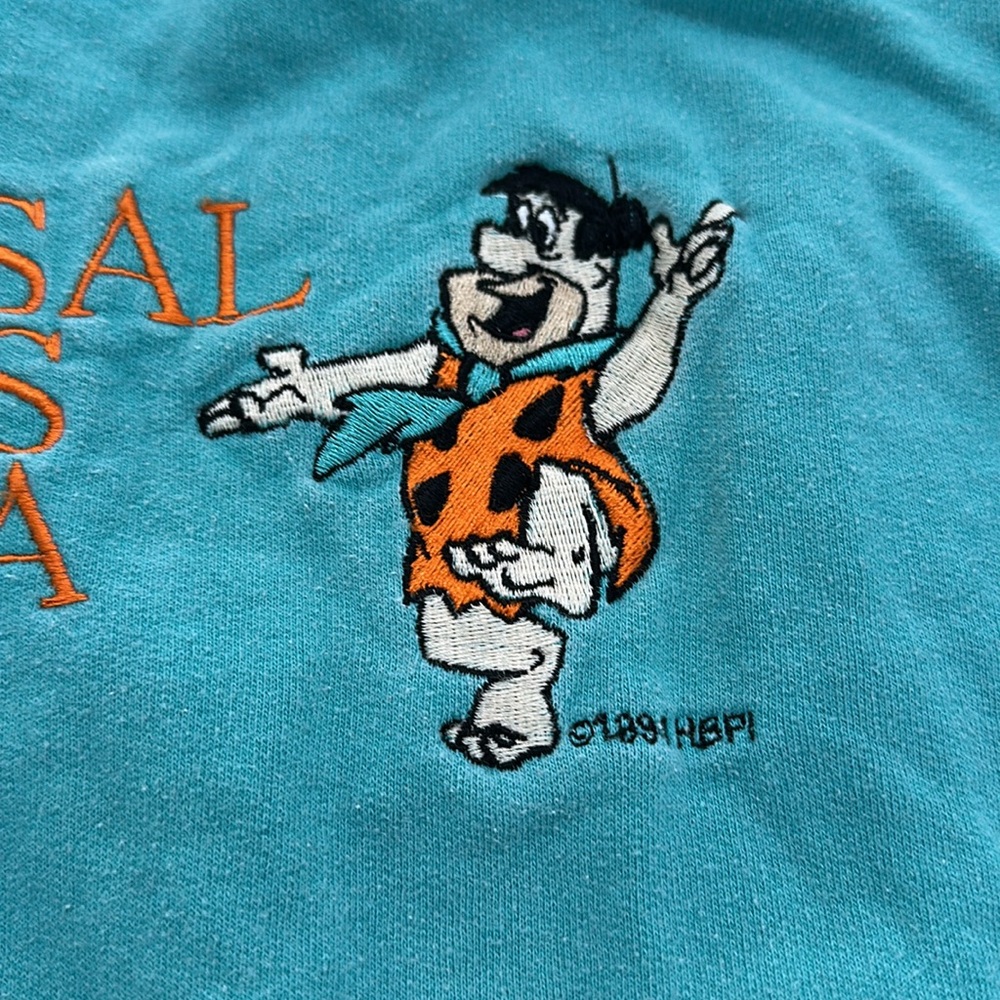 Universal studios flinstones sweater men’s xl
